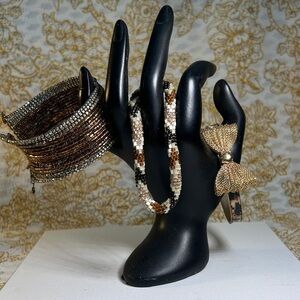 Elegant Beaded Jewelry Set in Gold and Brown